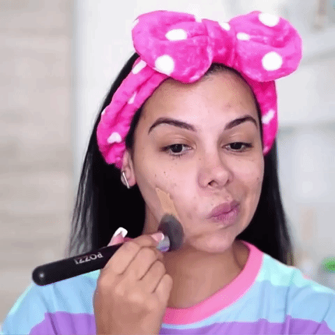 Como fazer uma maquiagem básica para o trabalho